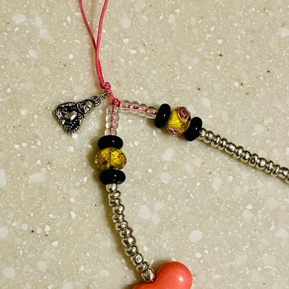 Phone String!! 💕🌹 - Picture 3 of 6